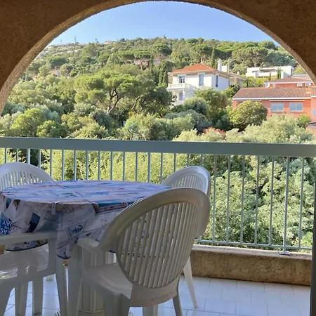 Διαμέρισμα With Pool - Near The Beach *